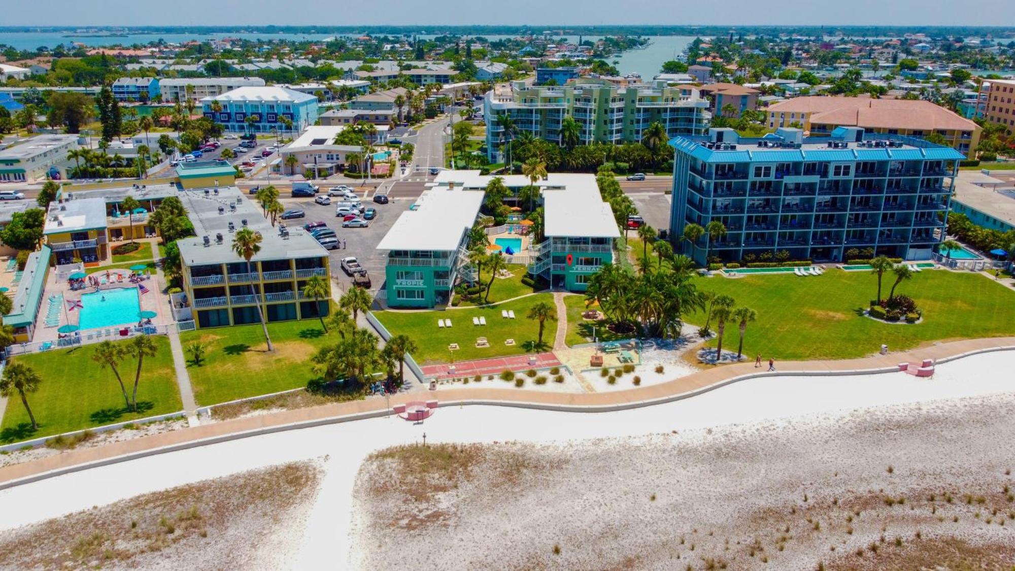 Tropic Terrace #41 - Beachfront Resort St. Pete Beach Exterior photo