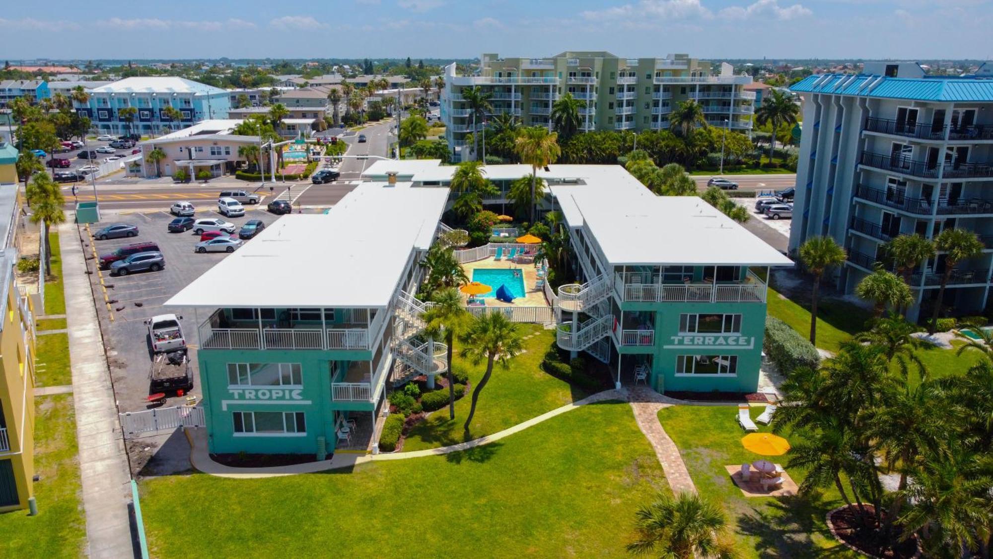 Tropic Terrace #41 - Beachfront Resort St. Pete Beach Exterior photo