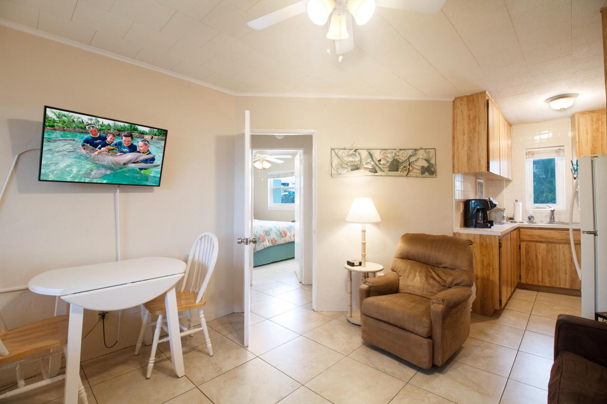 Tropic Terrace #41 - Beachfront Resort St. Pete Beach Exterior photo
